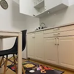 Studio Apartman Bukarest